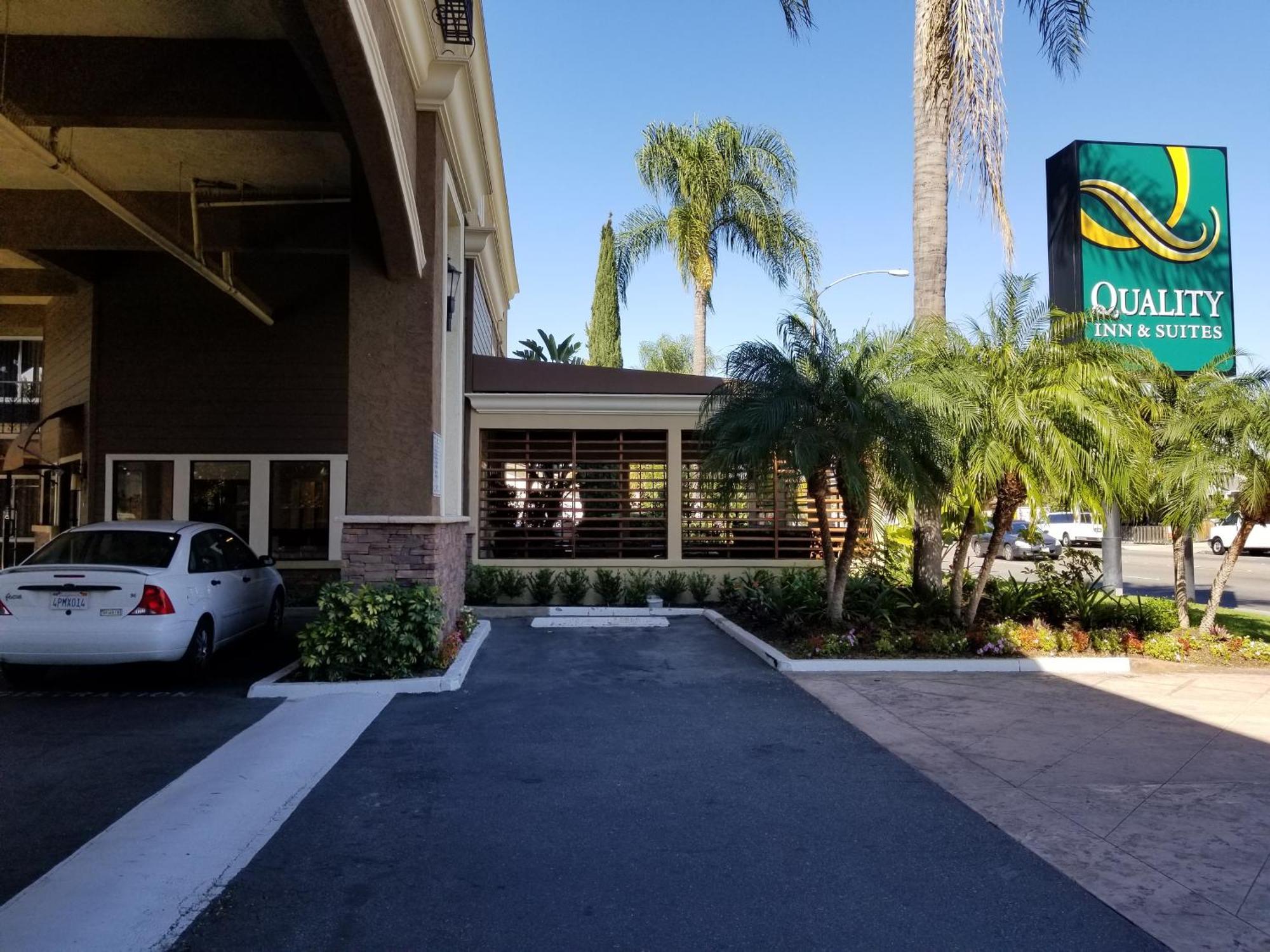 Quality Inn & Suites Anaheim Maingate Exterior foto
